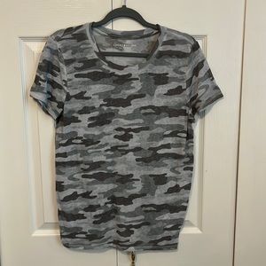 Lucky brand tshirt size M